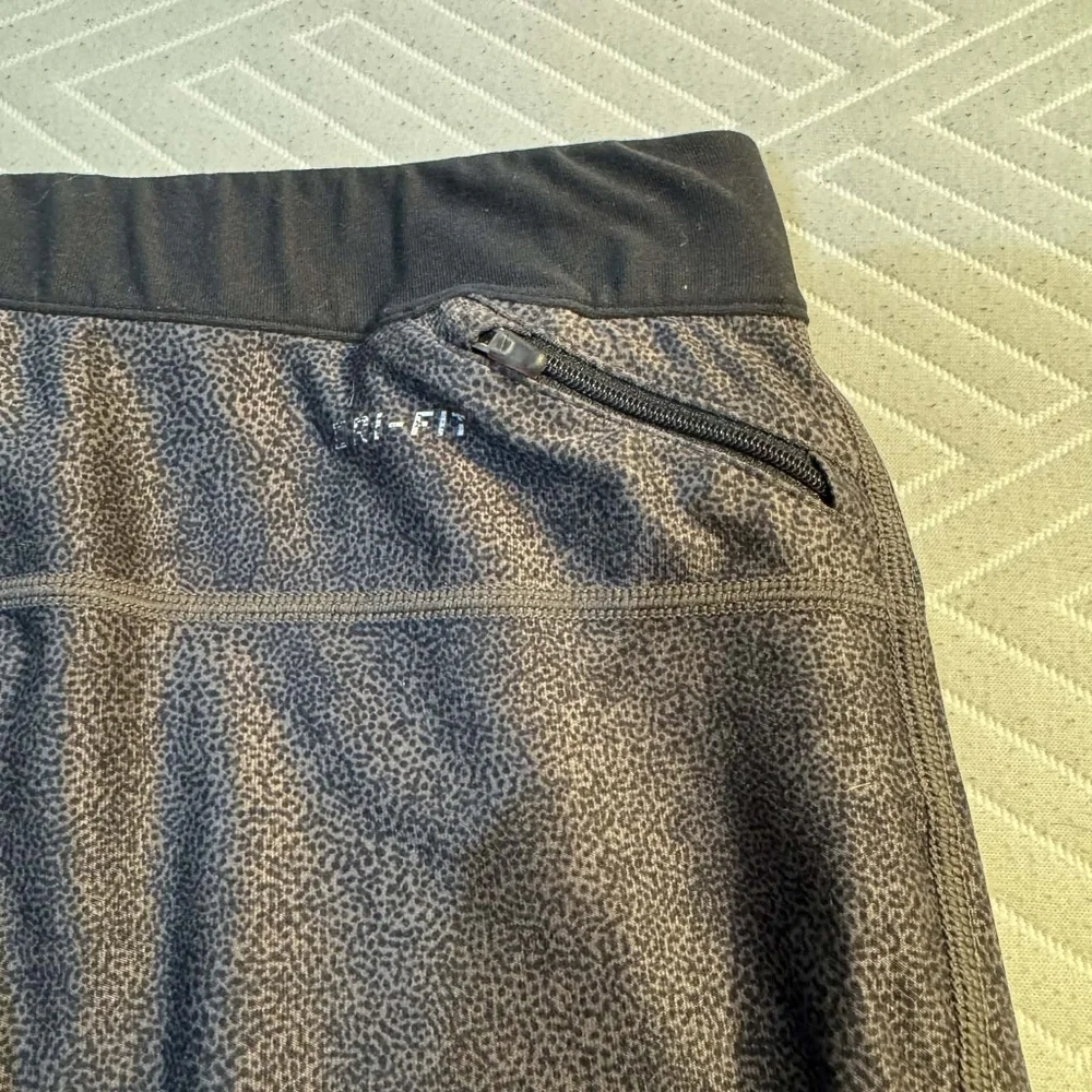Nike Dri-Fit Relay Rollover Waist Athletic Pants Abstract Black Grey Print Large